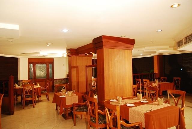 Mermaid Hotel Kochi Exterior photo